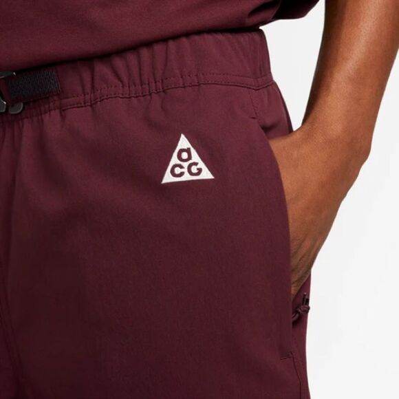 Nike ACG Men's Sz Small Burgundy Cuffed Trail hiking Pants Trousers Belt NWT - Picture 1 of 9